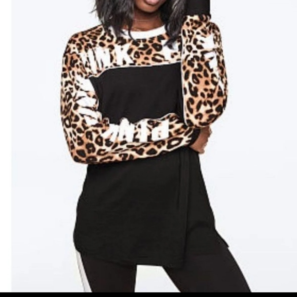 VS PINK Long Sleeve Campus Leopard Tee Large